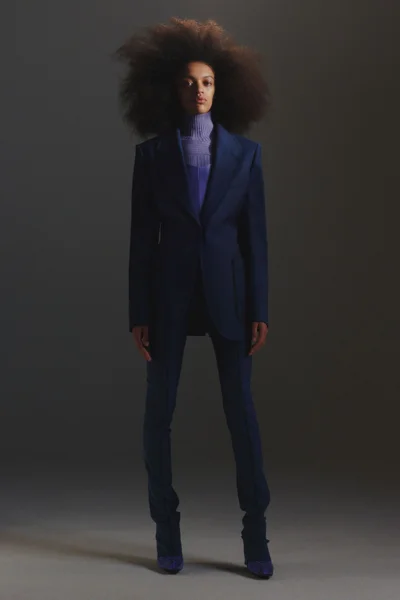Look 10